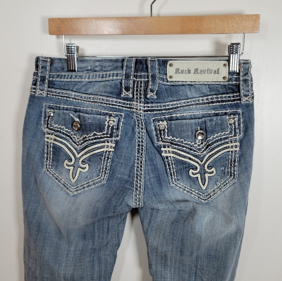 Rock Revival Donna Bootcut Low Rise Jeans Size 28 Distressed Denim - Picture 9 of 11
